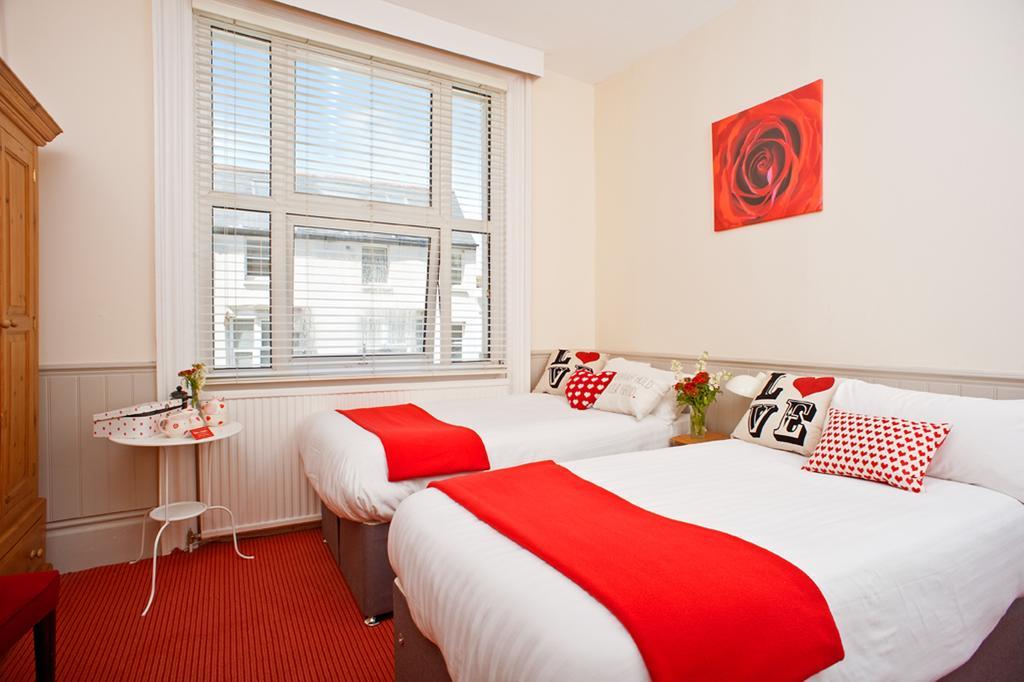 Guest house Strawberry Fields