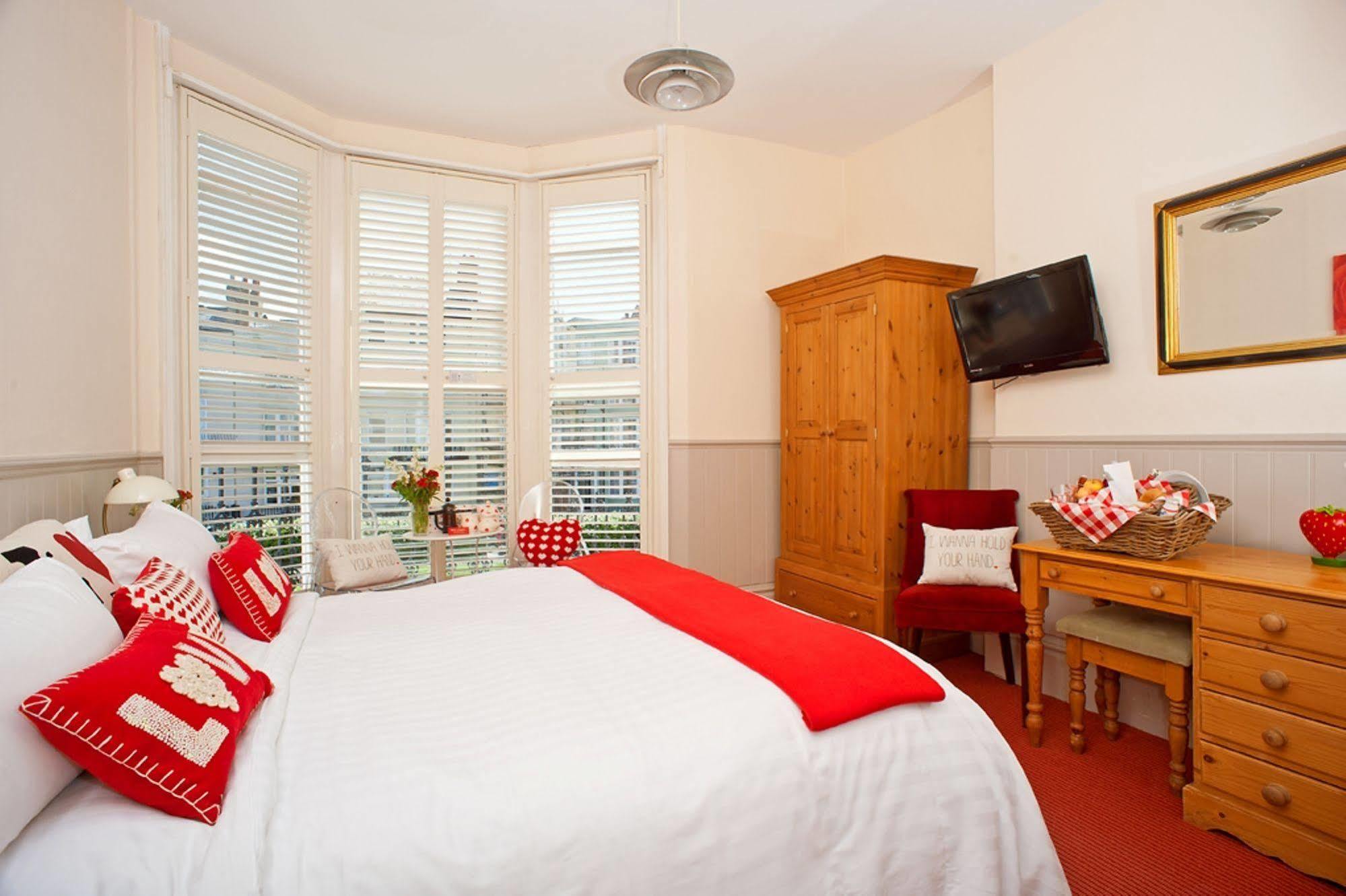 Guest house Strawberry Fields