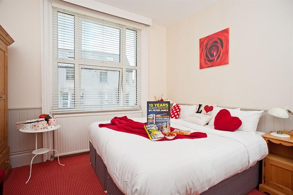 Strawberry Fields 3* Hove